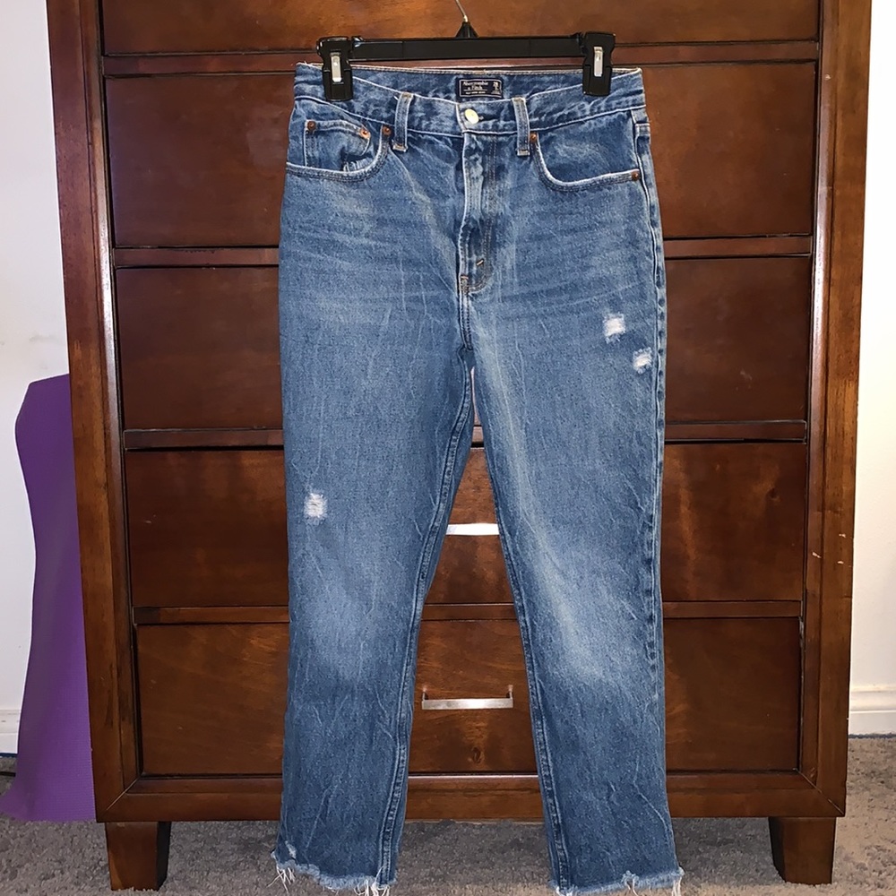 Abercrombie & Fitch Mom Jeans